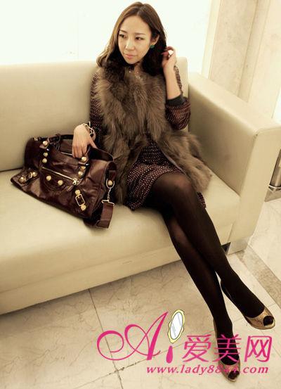 皮草马甲下身怎么搭配衣服