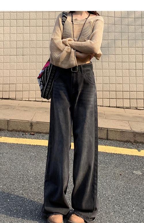 宽脚牛仔裤怎么搭配