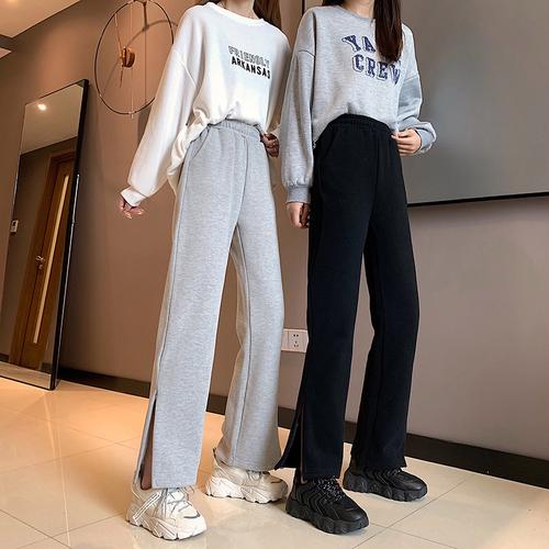 开叉运动裤怎么搭配