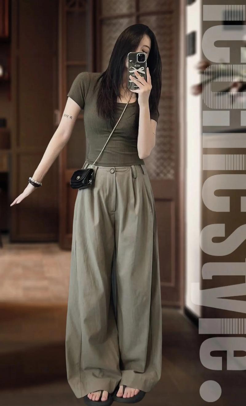 穿阔腿裤上衣怎么搭配图片