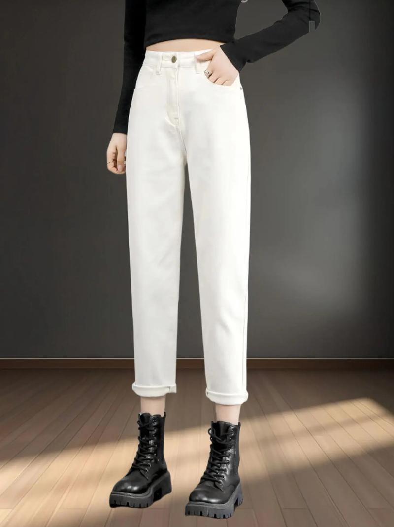 冬季白色哈伦裤子怎么搭配什么外套