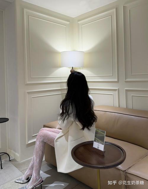 长筒袜该怎么搭配