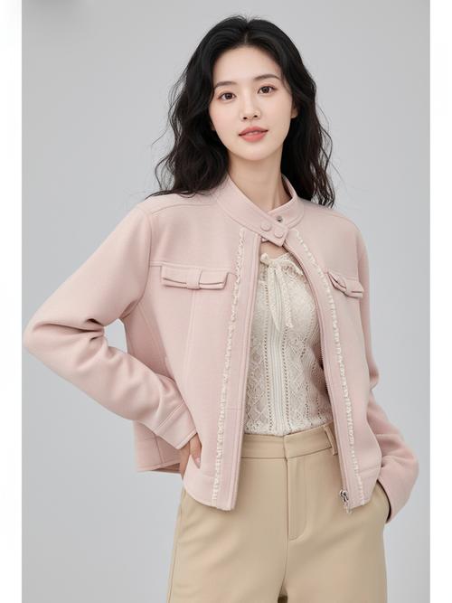 粉红夹克外套怎么搭配图片