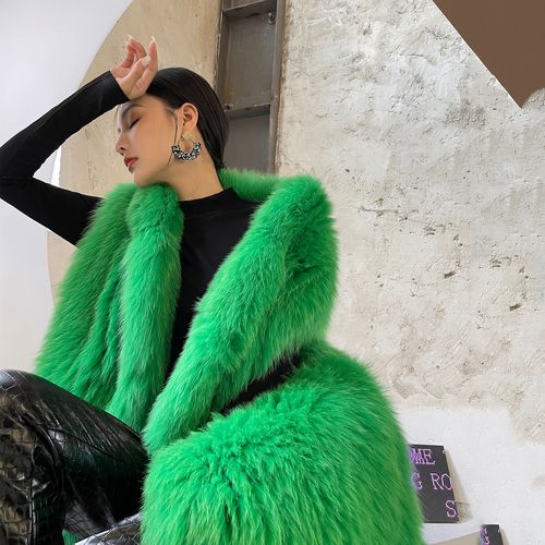 绿色皮马甲怎么搭配好看吗