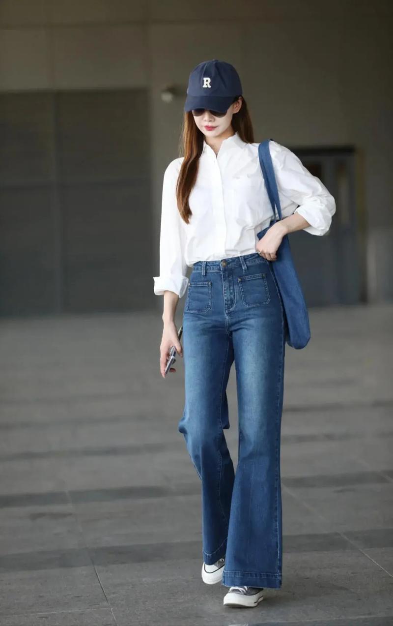 穿牛仔的女生怎么搭配什么裤子好看图片欣赏