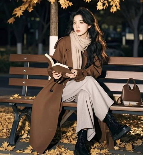 颜色应该怎么搭配衣服