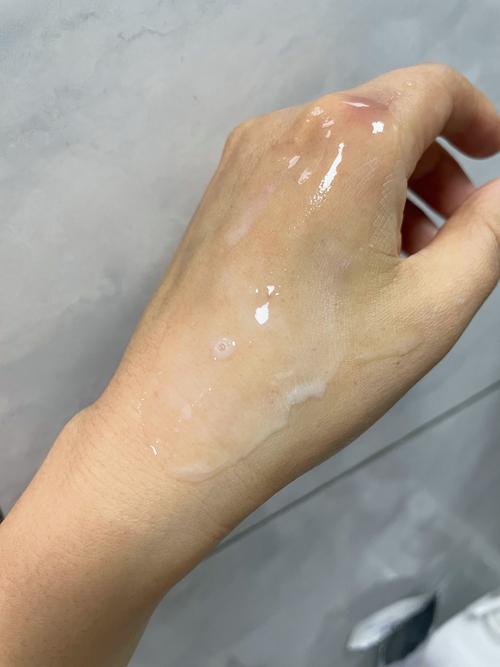 洗面奶有胶水的味道