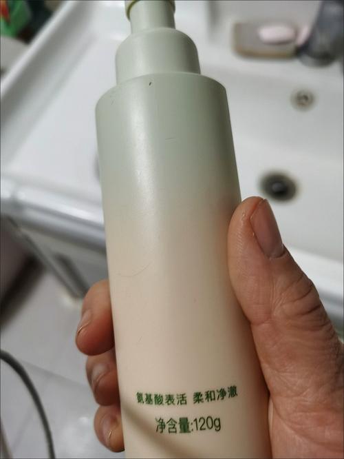 洗面奶有胶水的味道