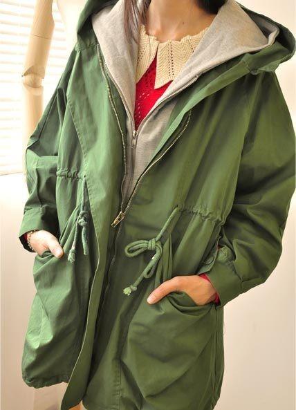 军绿色长款夹克怎么搭配图片