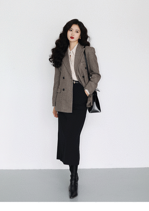 格子西装套怎么搭配裤子