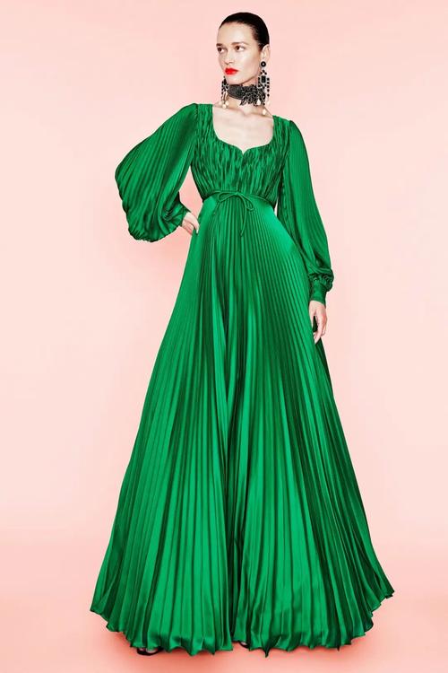 绿色搭配什么色好看