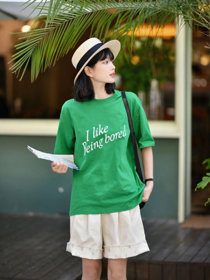 藏绿色t恤怎么搭配什么外套好看吗