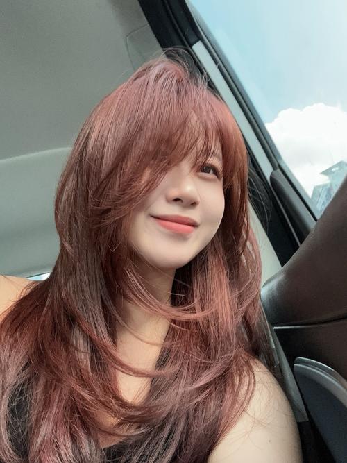 什么颜色显肤白