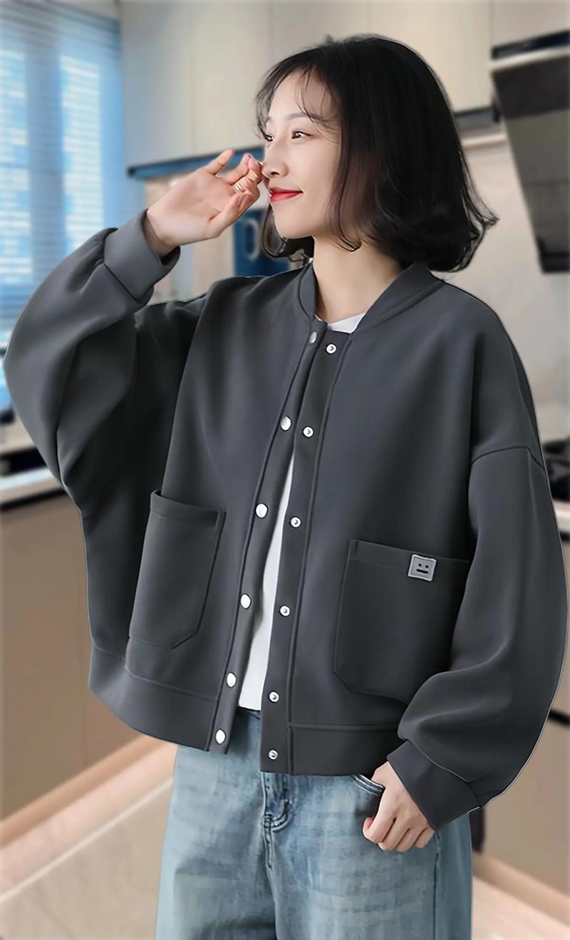 棒球服夏季怎么搭配图片女