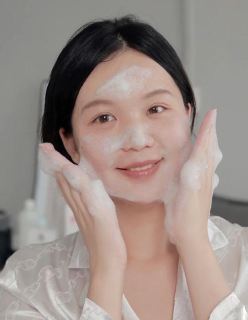 卸完妆忘记用洗面奶