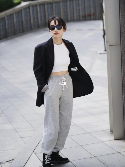 oversize怎么搭配裤子