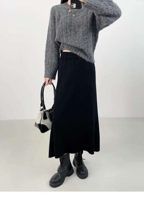 a摆半裙怎么搭配