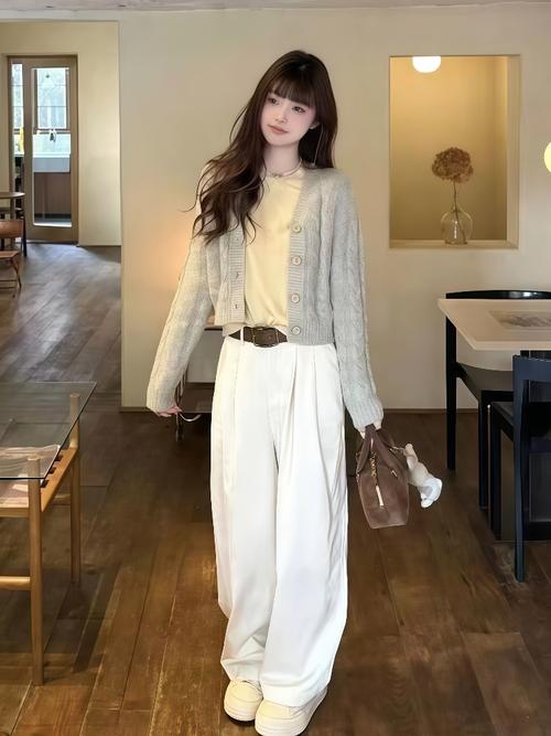 2025秋天衣服怎么搭配