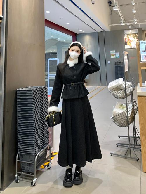 秋裙怎么搭配什么鞋子