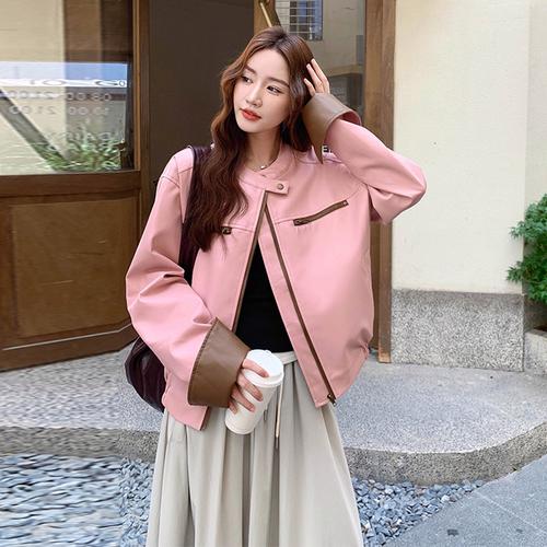 粉色内衣怎么搭配外套好看