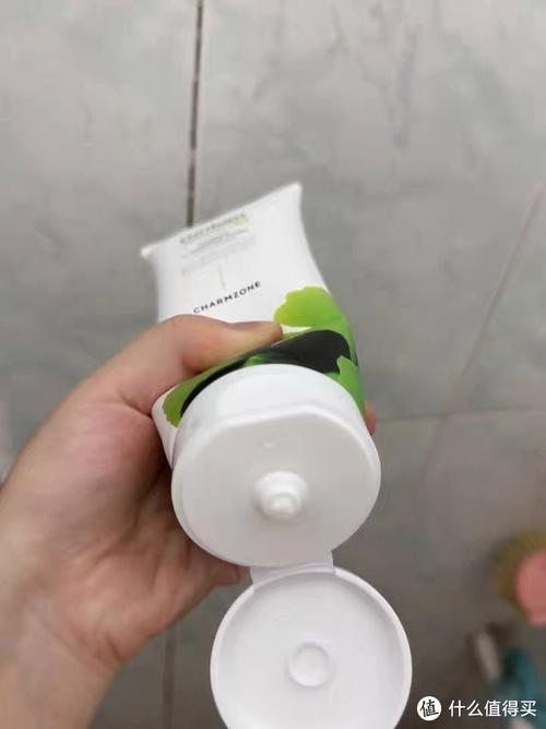 婵真洗面奶印刷英文