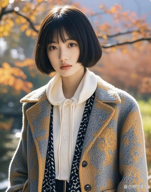 波波头型怎么搭配衣服