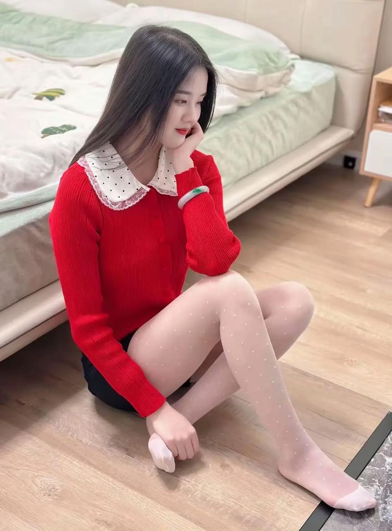 怎么搭配丝袜才好看图片