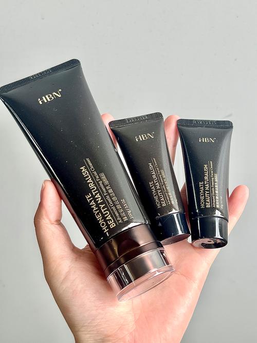 油皮实用哪些洗面奶