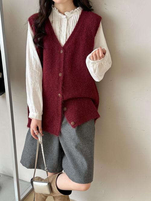 韩版长款针织马甲怎么搭配