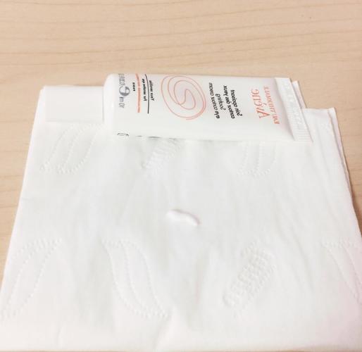 雅漾洗面奶敏感肌肤