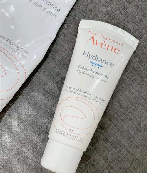 雅漾洗面奶敏感肌肤