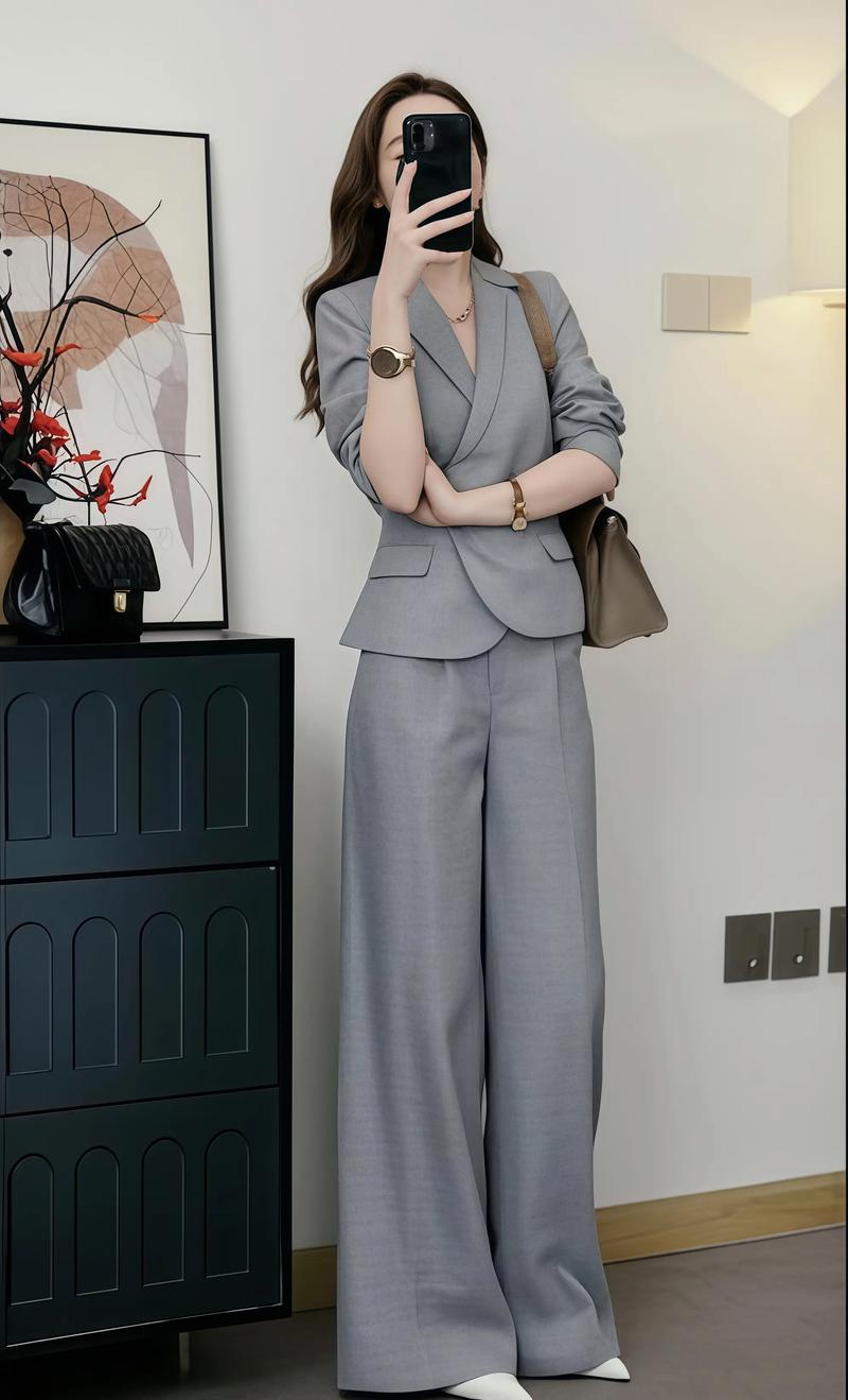 西装裤7分怎么搭配上衣