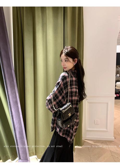 bm的上衣怎么搭配