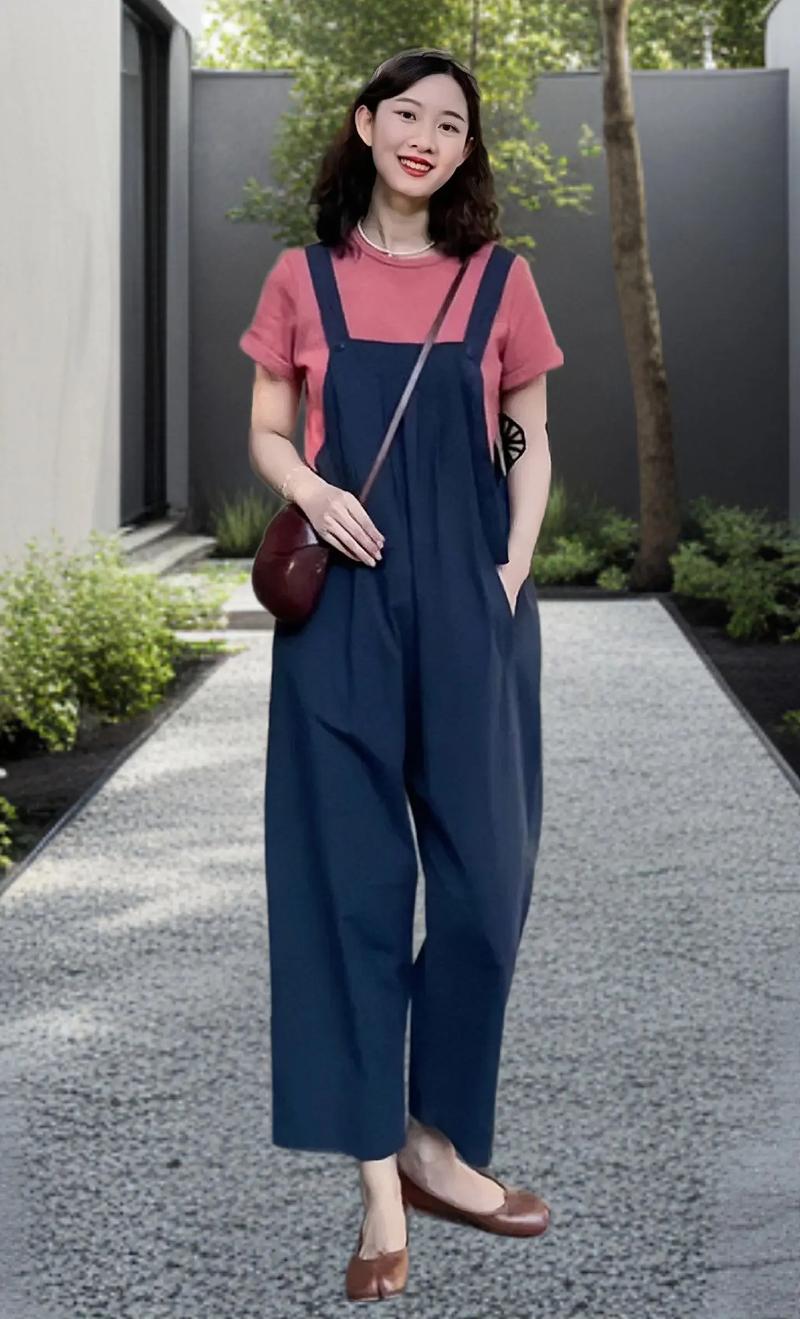 16岁背带裤怎么搭配图