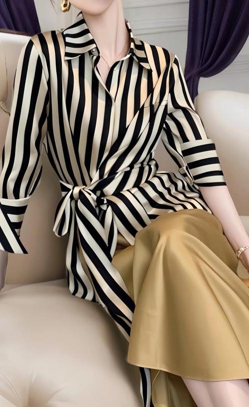 衬衣裙可以怎么搭配