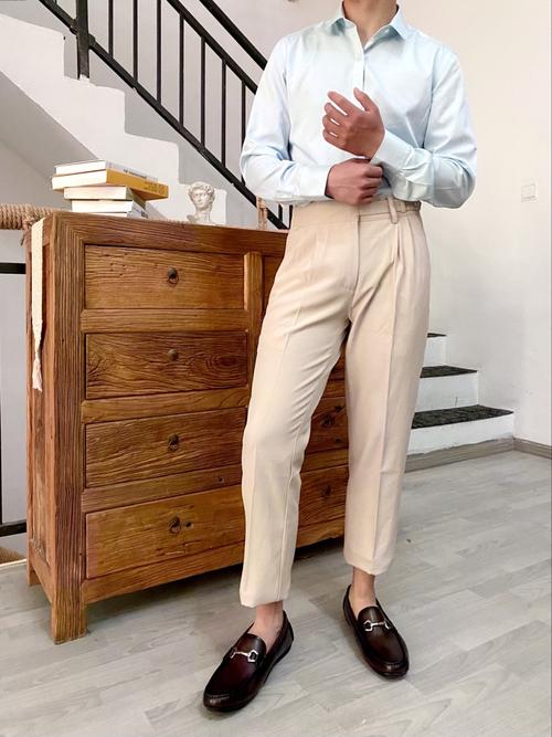 豆豆鞋配什么裤子