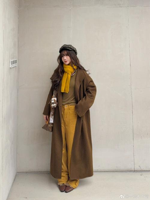 棕色风衣外套怎么搭配衣服图片大全