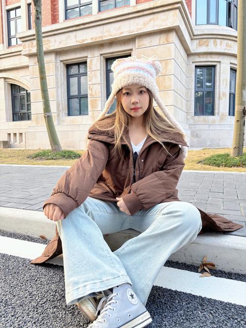 帆布鞋配什么衣服