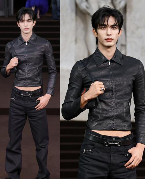 黑色皮衣搭配什么裤子