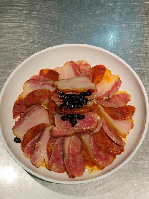 香肠蒸什么好吃