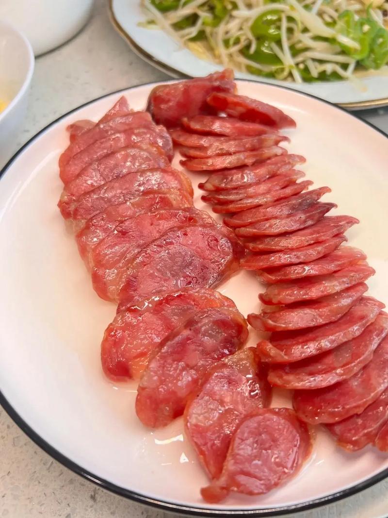 香肠蒸什么好吃