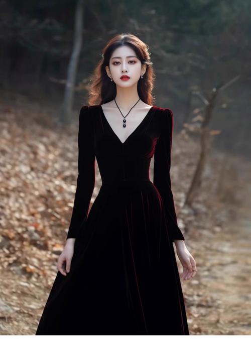 晚礼服怎么搭配好看