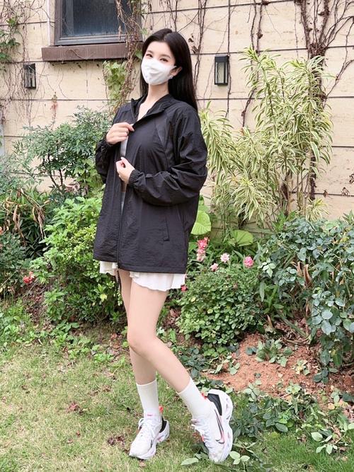 穿防晒衣怎么搭配图片