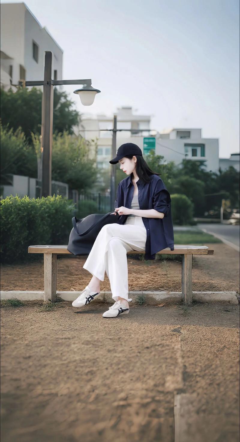 宽松厚衬衣怎么搭配