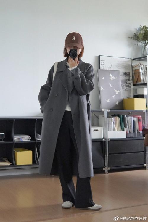 直筒裤搭配什么外套