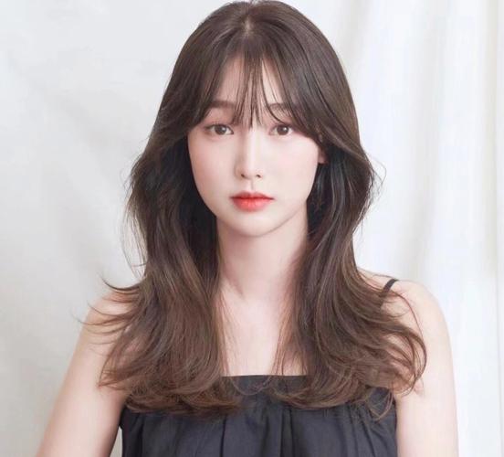 胖女生适合什么发型