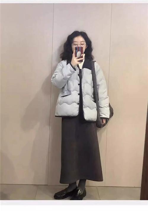 超小款棉袄怎么搭配