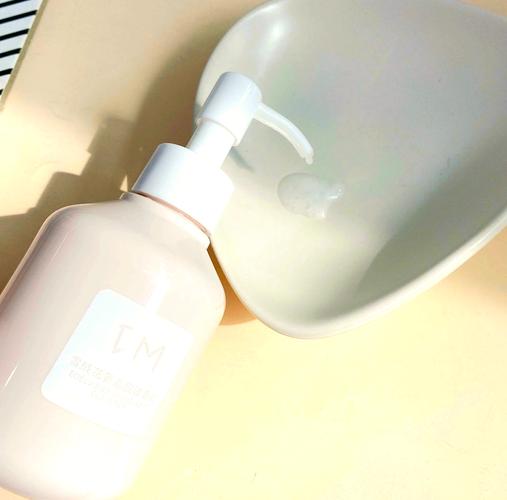 雪绒花与公主洗面奶