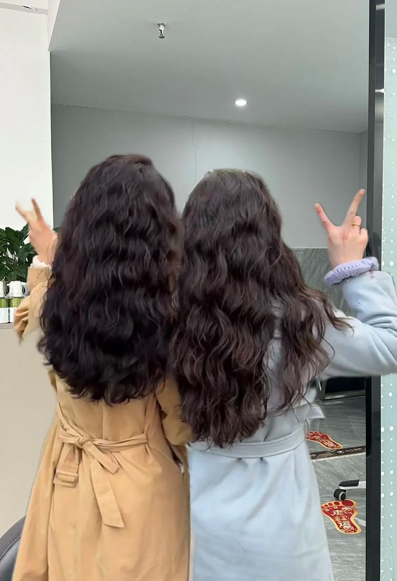 头发少适合什么烫