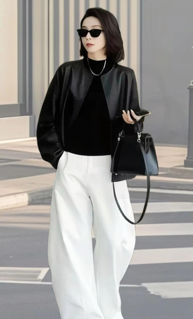 女款宽松皮衣应该怎么搭配